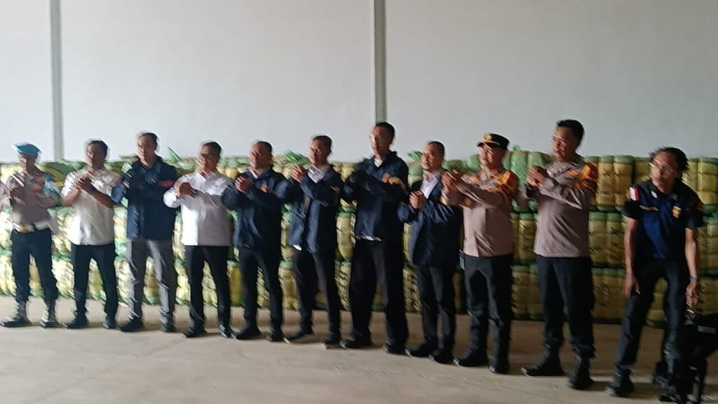 Bareskrim Polri Gerebek Gudang Balpres Ilegal di Subang
