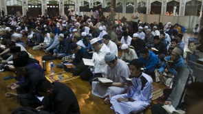 Berkemah Di Masjid, Menjemput Lailatul Qadar