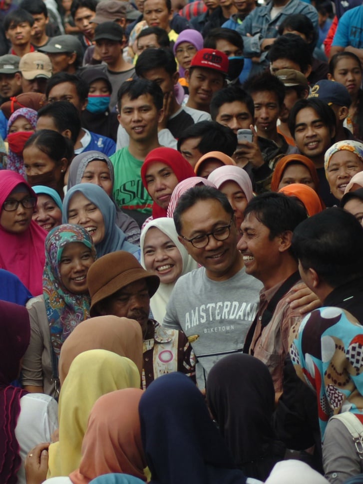 2016/06/12/TIRTO-Safari-Ramadan-Ketua-Mpr-Ri-110616-ADB-5_ratio-3x4.JPG