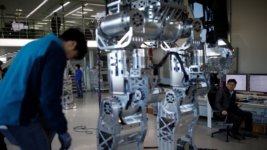 Manusia vs Robot - Tirtografi