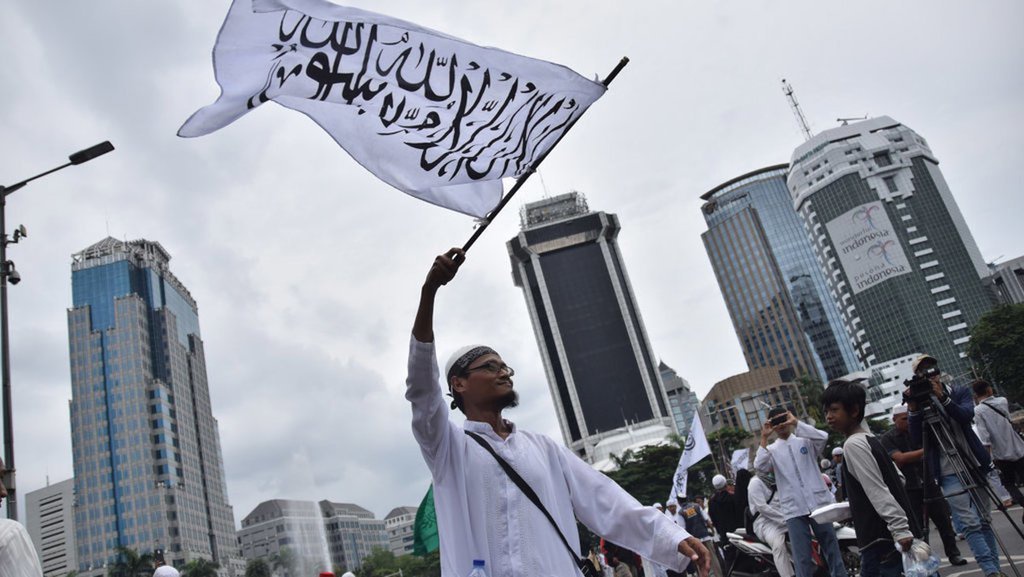 Hijrah Eks-HTI ke Partai Bulan Bintang (PBB) - Tirto Kilat