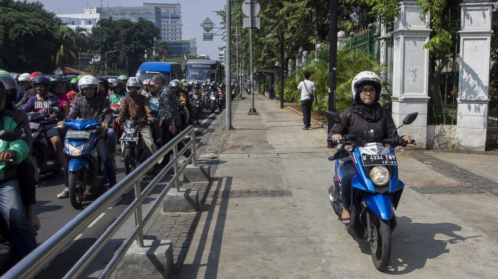 Trotoar Hak Pejalan Kaki - MariKomen