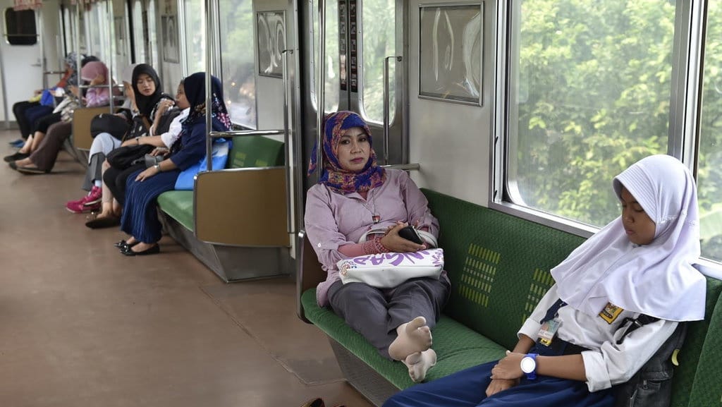 Eh, Tau Gak? Dilemanya Kereta Khusus Wanita