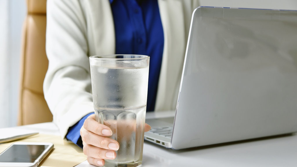 Anti Dehidrasi Saat Puasa - Tirtografi Anti Dehidrasi Saat Puasa - Tirtografi