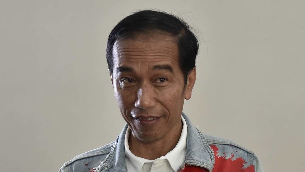 Polemik Seruan Tagar 2019GantiPresiden - Tirto Kilat 