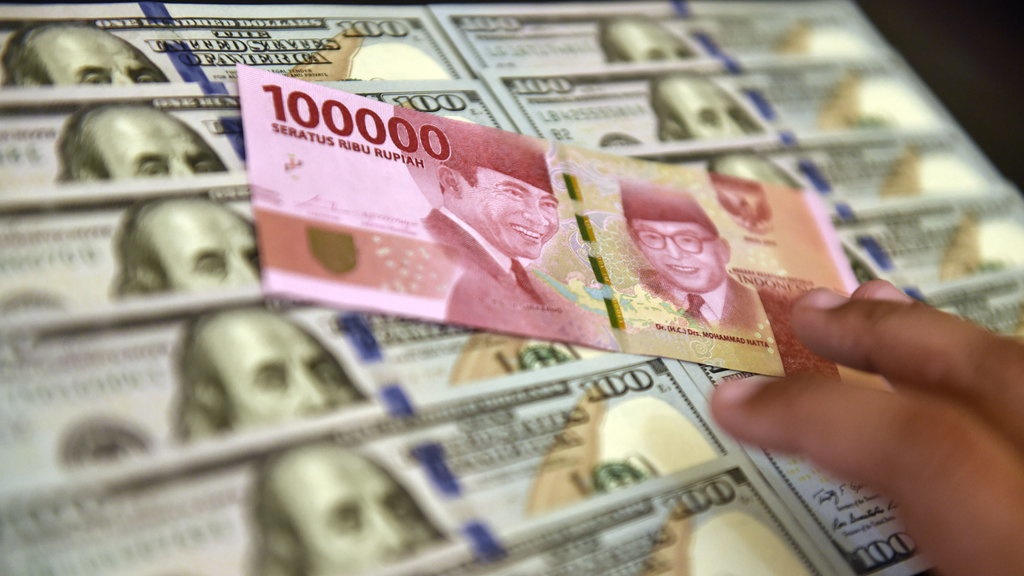 Mengapa Rupiah bisa Melemah - Tirto Video