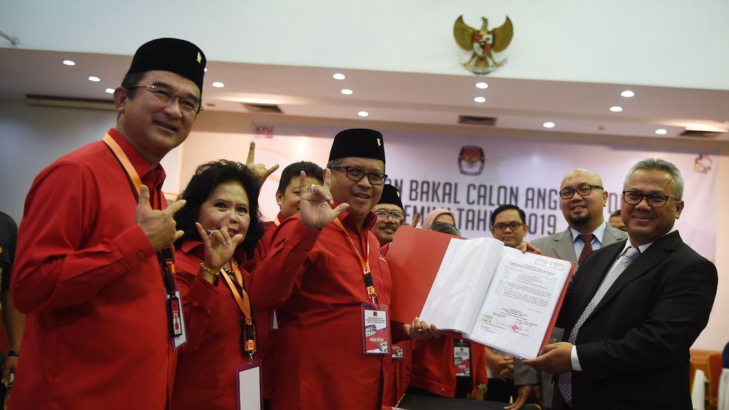 Kapitra Nyaleg PDI - Tirto Kilat