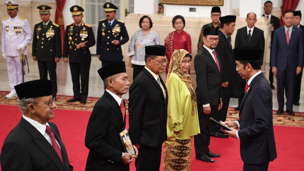 Gelar Pahlawan Nasional - Tirtografi