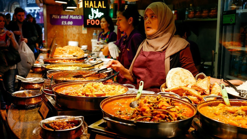 Wisata Halal - Tirtografi