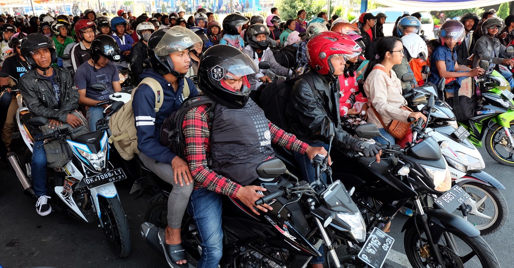 Roda Dua Dominasi Arus Balik Di Pelabuhan Ketapang