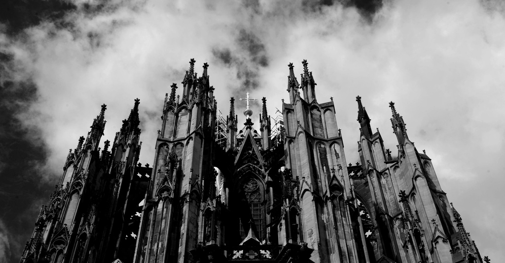 Mahakarya Gotik Cologne Katedral