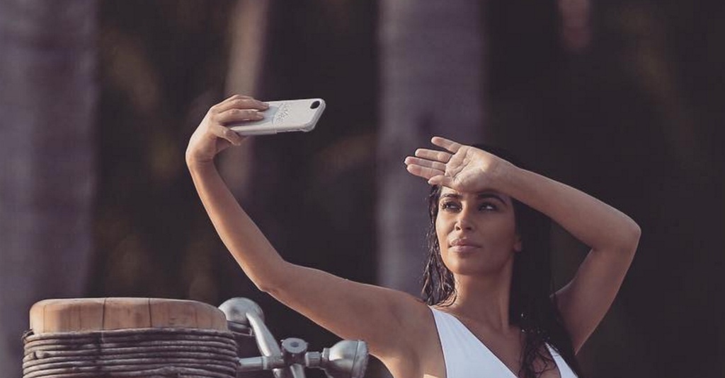 Namai Produknya Kimono Kim Kardashian Dituding Hina Budaya Jepang Tirto Id Namai Produknya Kimono Kim Kardashian Dituding Hina Budaya Jepang Tirto Id