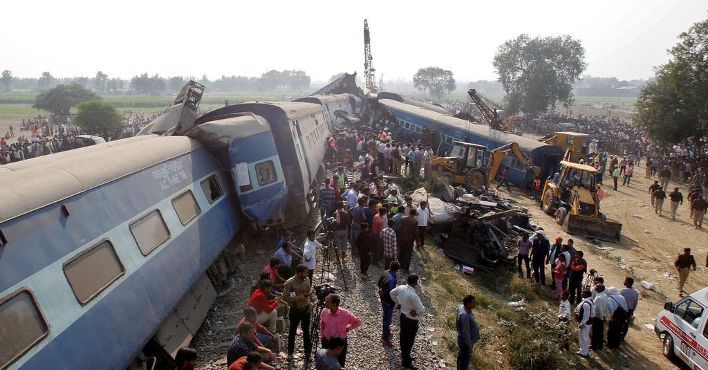 Kecelakaan Kereta Api di India: 261 Penumpang Tewas