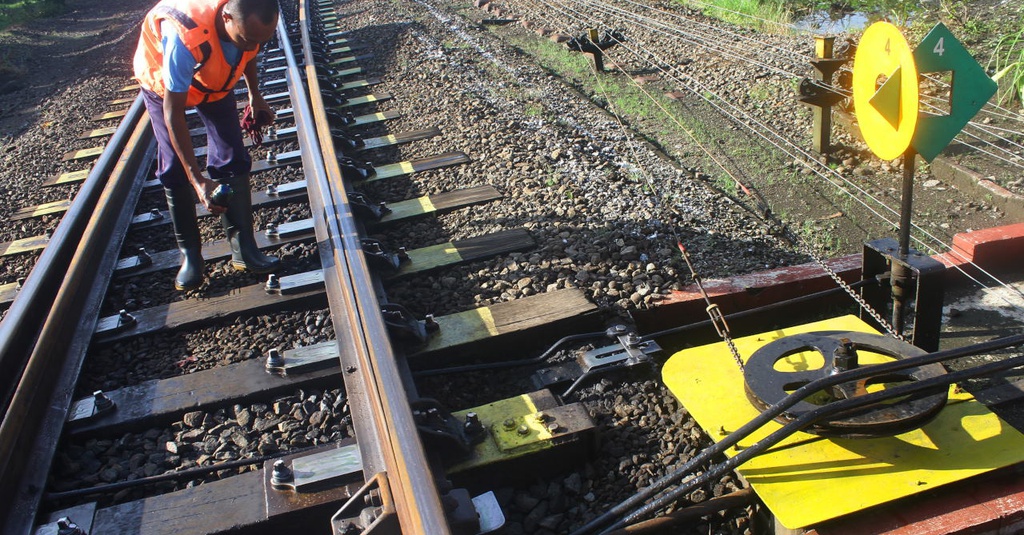 Kereta Sancaka Tabrak Truk di Ngawi, Jalur Selatan Terganggu