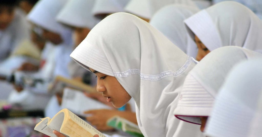 Buku Bahasa Inggris Kelas 7 Kurikulum Merdeka PDF dan Isinya