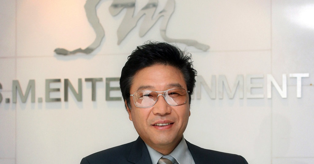 Ли сми. Бывший глава SM Entertainment. Lee kun-ho, CEO Rai Finance. Gia economic Asian.