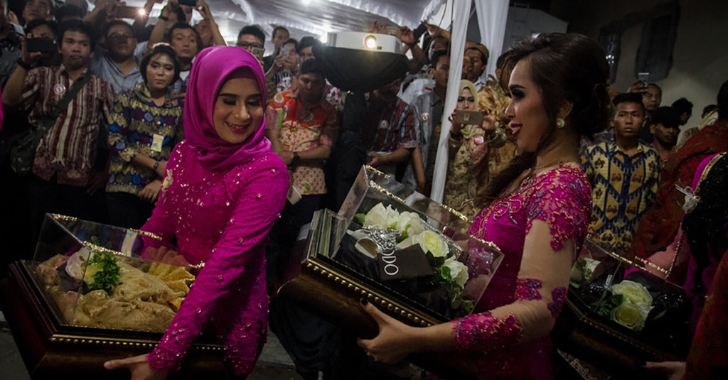 Seserahan untuk Kahiyang dan Bisnis Paningset Premium 