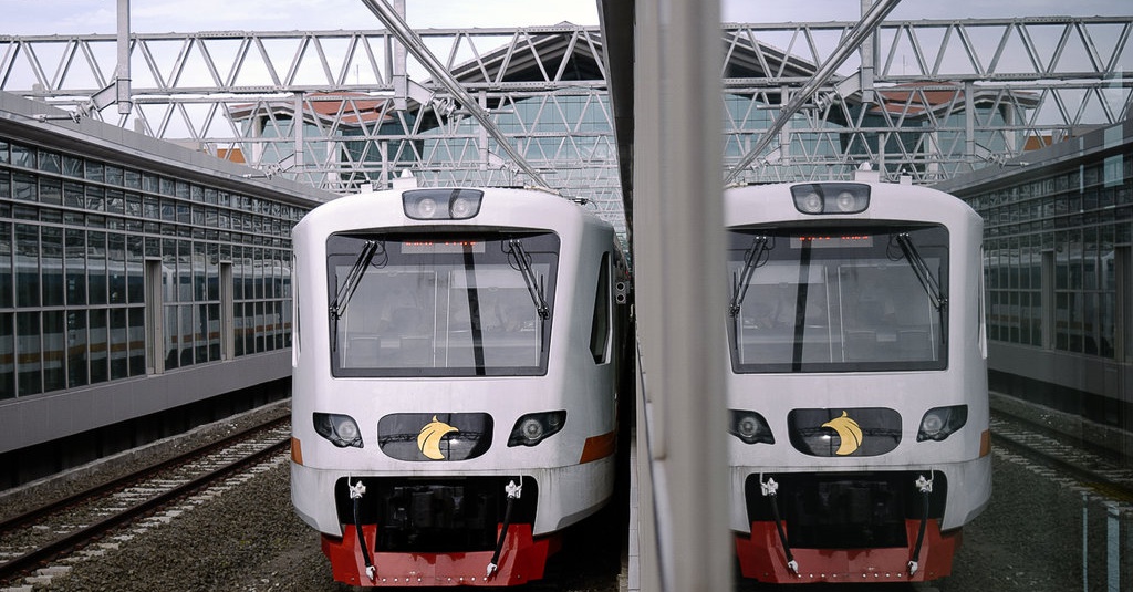 Kereta Bandara Soetta: Lalin di Sekitar Stasiun Sudirman 