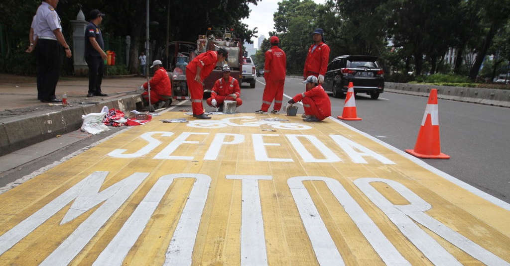 Menilik Penerapan Jalur  Khusus Sepeda  Motor  Tirto ID