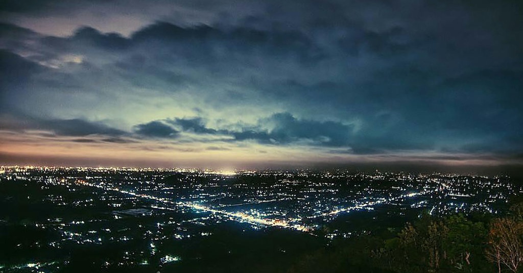 Tempat Pemandangan City Light di Bandung Saat Malam Tahun Baru