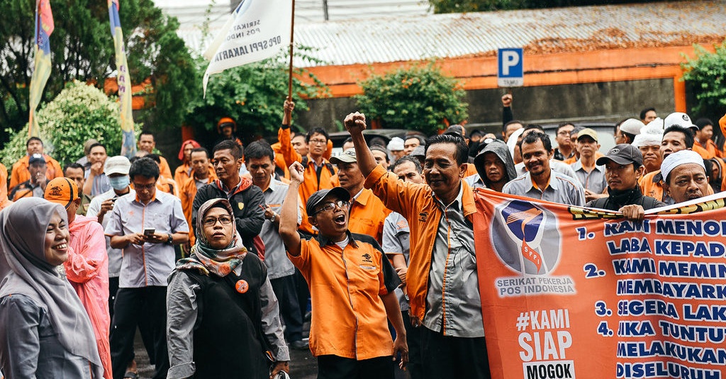 Serikat Pekerja Minta Direksi Pt Pos Indonesia Segera Dirombak Tirto Id