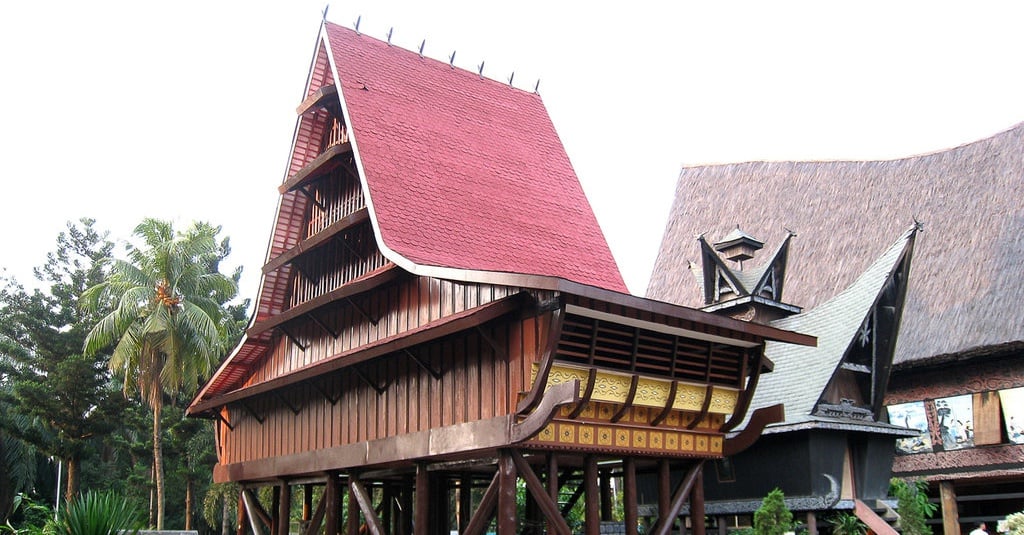 Rumah Tradisional Nusantara Lebih Tahan Gempa
