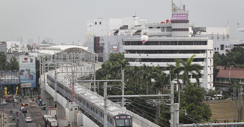 Jokowi Uji Coba Kereta MRT dari Bundaran HI ke Lebak Bulus 