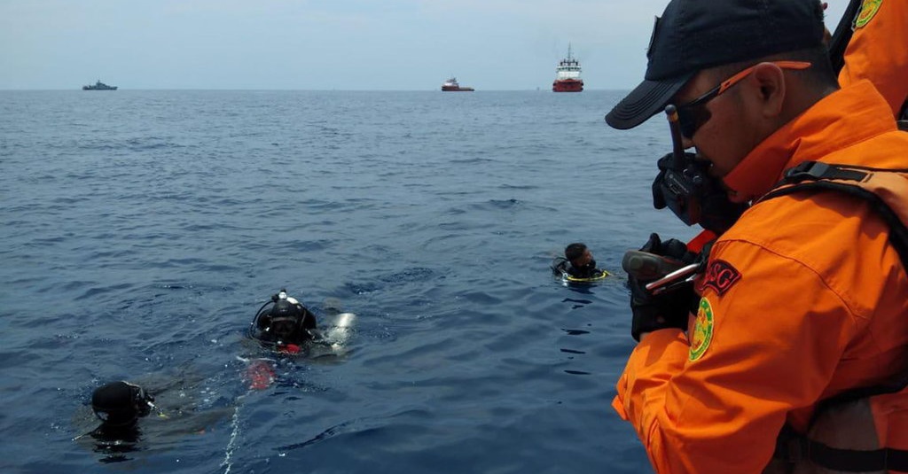 Proses Evakuasi Jatuhnya Pesawat Lion Air JT-610 - Foto Tirto.ID