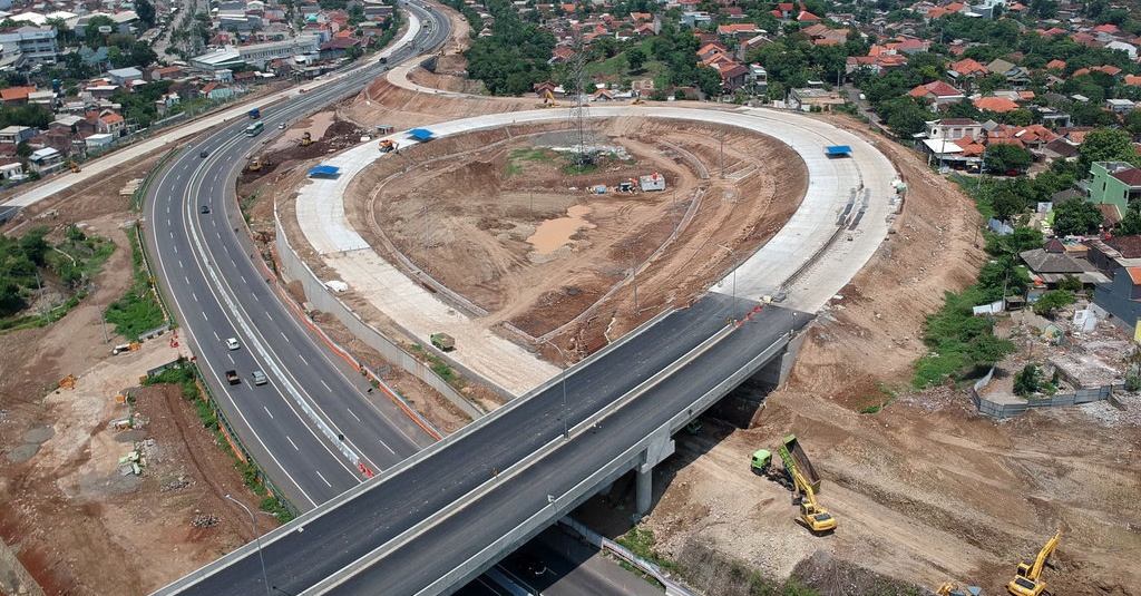 Polemik Bangun Jalan Tol Pakai Dana Utang Lalu Dijual Ke Swasta