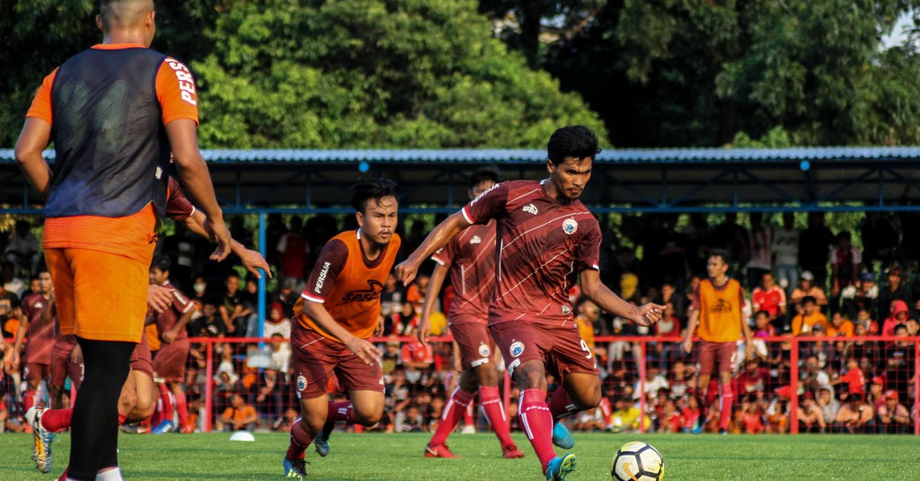 Pimpin Latihan Persija, Ivan Kolev Tekankan Teknik dan Fisik - Tirto.ID