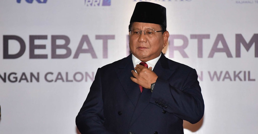 Prabowo Sandi Tiba Pertama Di Debat Pilpres Kompak Pakai Jas Hitam