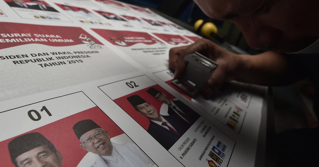 Proses Pencetakan Perdana Surat Suara Pemilu 2019 - Foto 