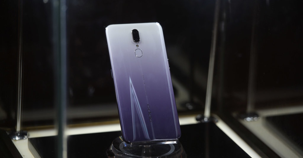 OPPO Gandeng Instax Hadirkan Paket Ramadan F11 Jewelry 