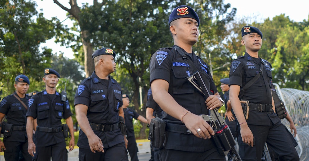 Apa Beda Tugas Fungsi Brimob Dan Samapta Di Kepolisian Tirto Id