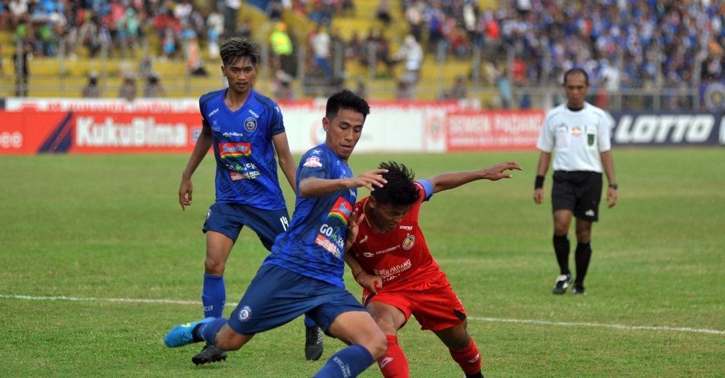Arema vs Perseru Badak Lampung di Ochannel Malam Ini 