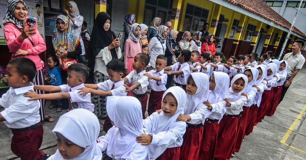5 Tips Memilih Sekolah Yang Tepat Untuk Anak Menurut Kemendikbud
