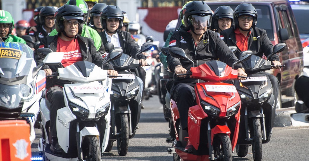 Kendaraan Listrik Kecepatan 35 Km/Jam Harus Punya SIM