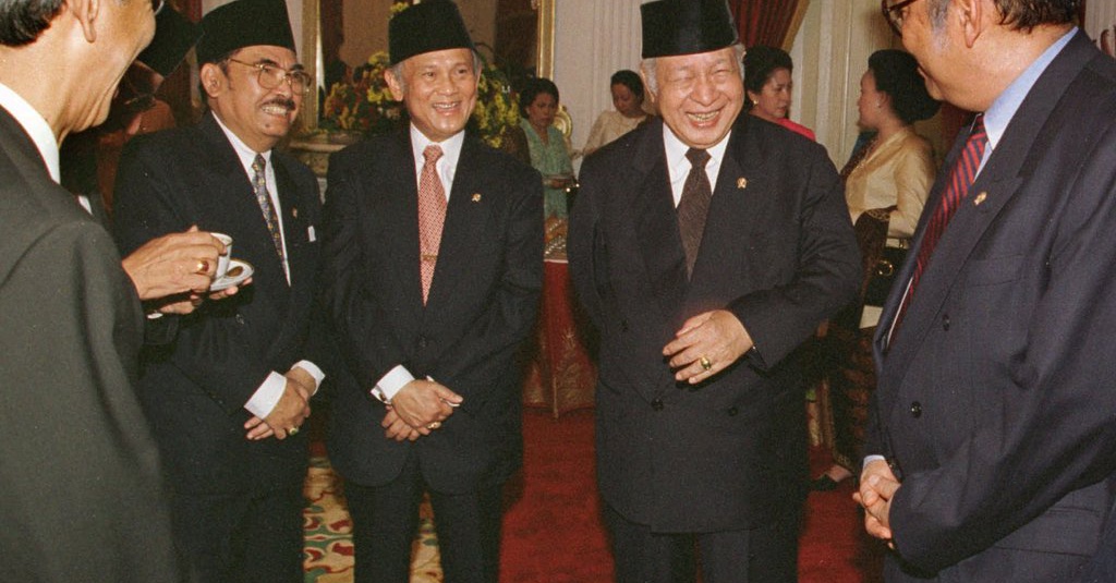 Sejarah Kemesraan Keluarga BJ Habibie Dengan Soeharto