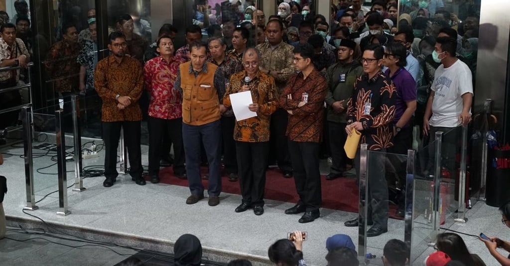 Tiga Pimpinan KPK Ajukan Judicial Review Atas UU KPK Yang Baru