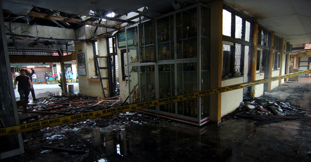 Seorang Satpam SMAN 6 Jaksel Meninggal saat Padamkan Kebakaran