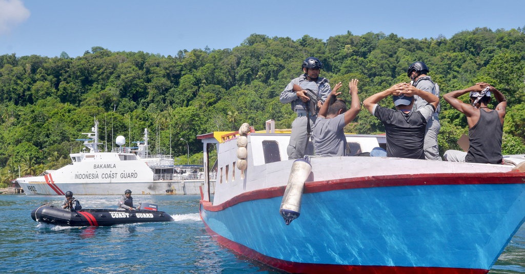 Bakamla Tangkap Kapal Ikan Vietnam Di Laut Natuna Utara