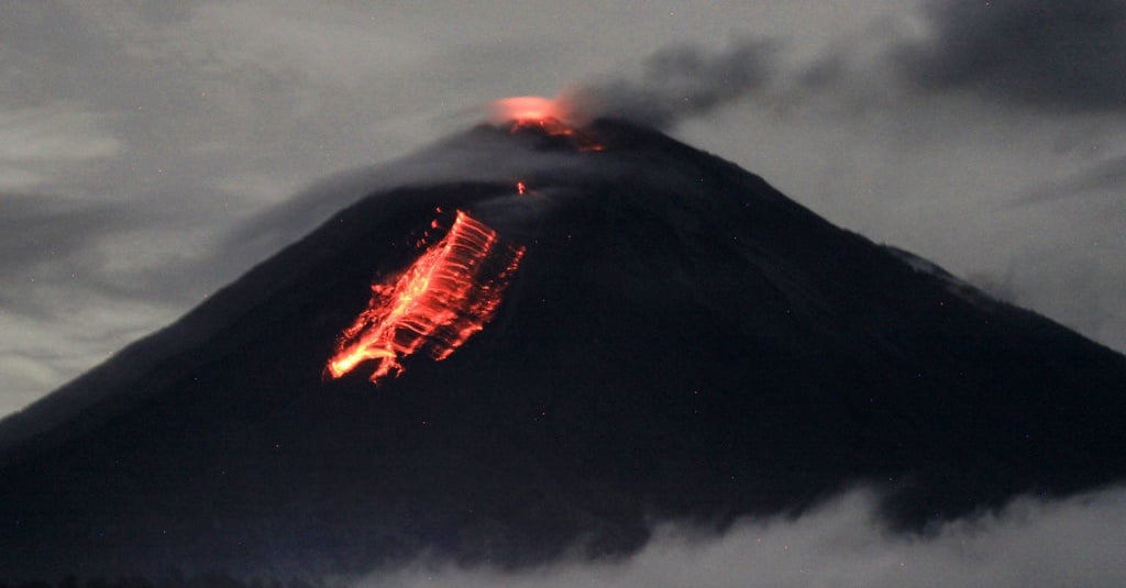  Gunung  Semeru  Hari Ini Lokasi dan Info  Terkini Semeru  1 