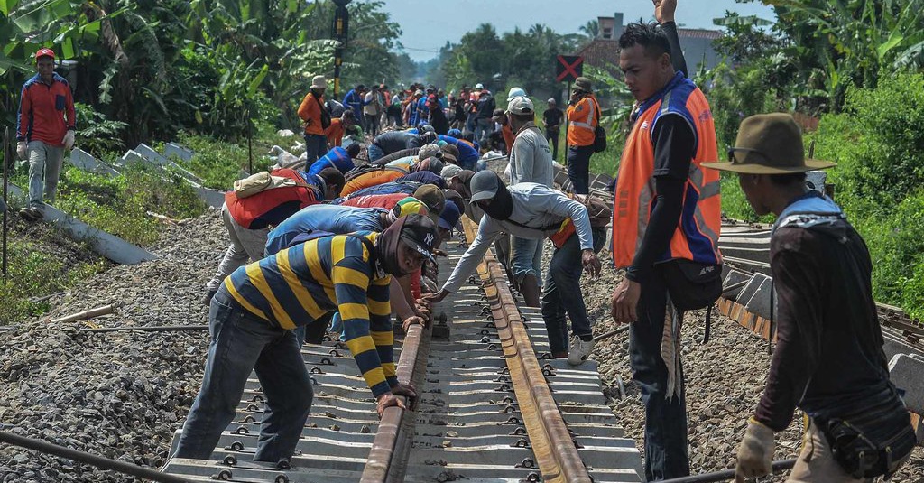 Kai Ada Titik Jalur Rawan Banjir Dan Longsor Di Jawa Sumatera