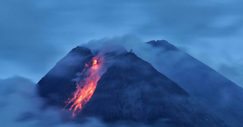 Berita Erupsi Gunung Merapi Hari Ini Ada Asap Kawah Lava Pijar