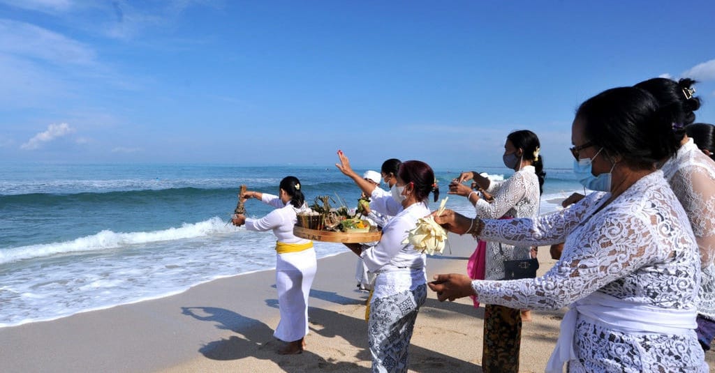 Ucapan Nyepi 2021 Bahasa Bali Dan Makna Hari Raya Nyepi 14 Maret Tirto Id Ucapan Nyepi 2021 Bahasa Bali Dan Makna Hari Raya Nyepi 14 Maret Tirto Id