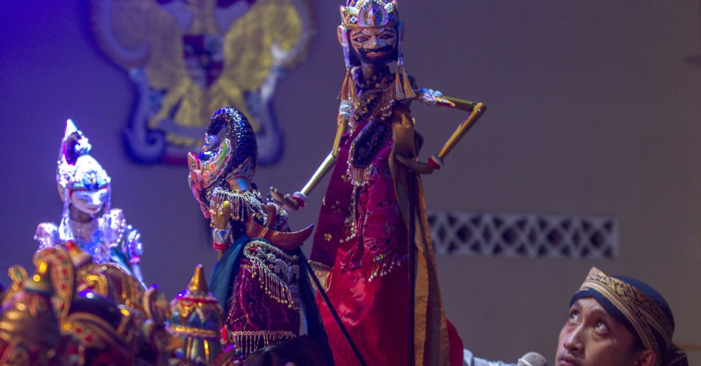 Ilustrasi Kesenian Wayang Golek di Indonesia