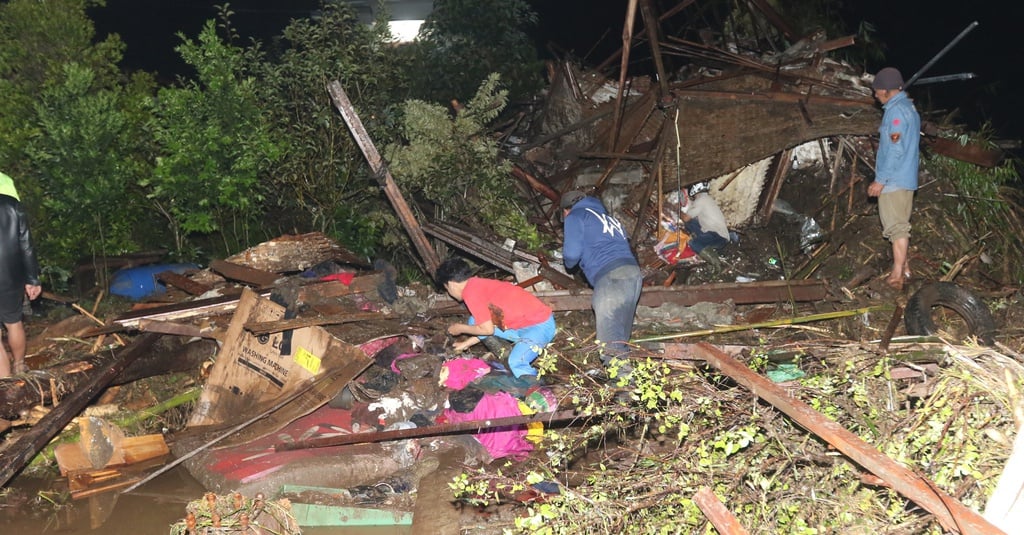 Korban Meninggal Banjir Bandang Kota Batu Total 7 Orang, 6 Selamat