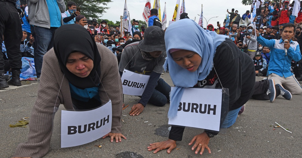 Daftar Umk Jatim 2022 Umk Surabaya Tertinggi Sampang Terendah Daftar Umk Jatim 2022 Umk Surabaya Tertinggi Sampang Terendah
