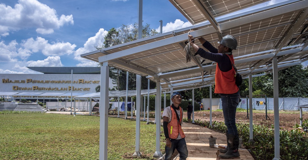 Pemerintah Beri Insentif Bagi Pelanggan PLN Yang Beralih PLTS Atap