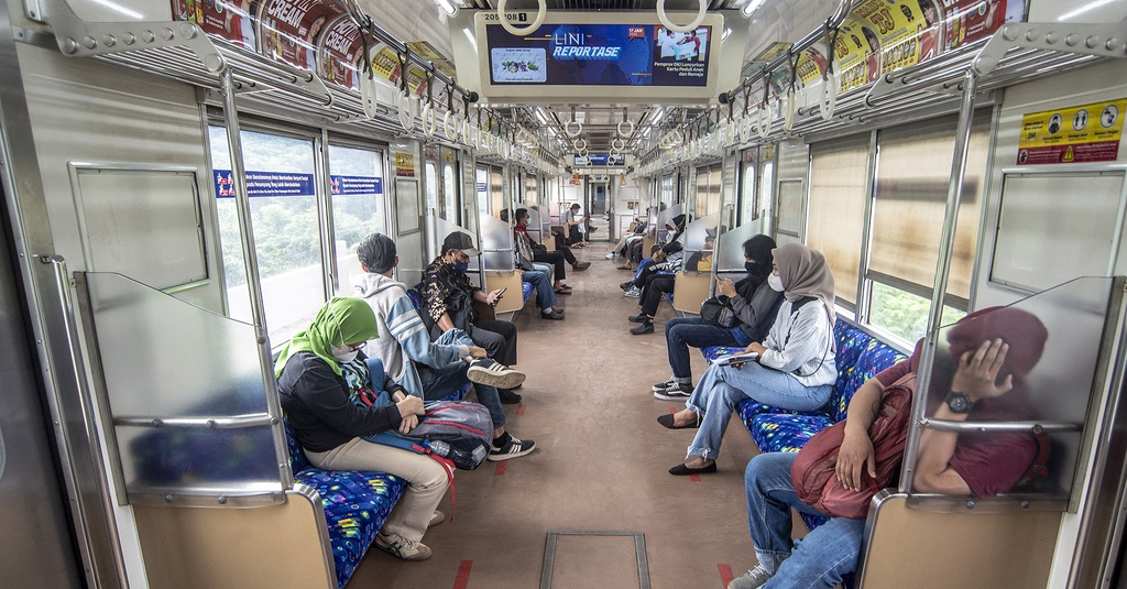 Naik KRL Bisa Tanpa Kartu, Simak Caranya